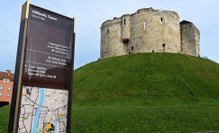 York wayfinding signage | Trueform